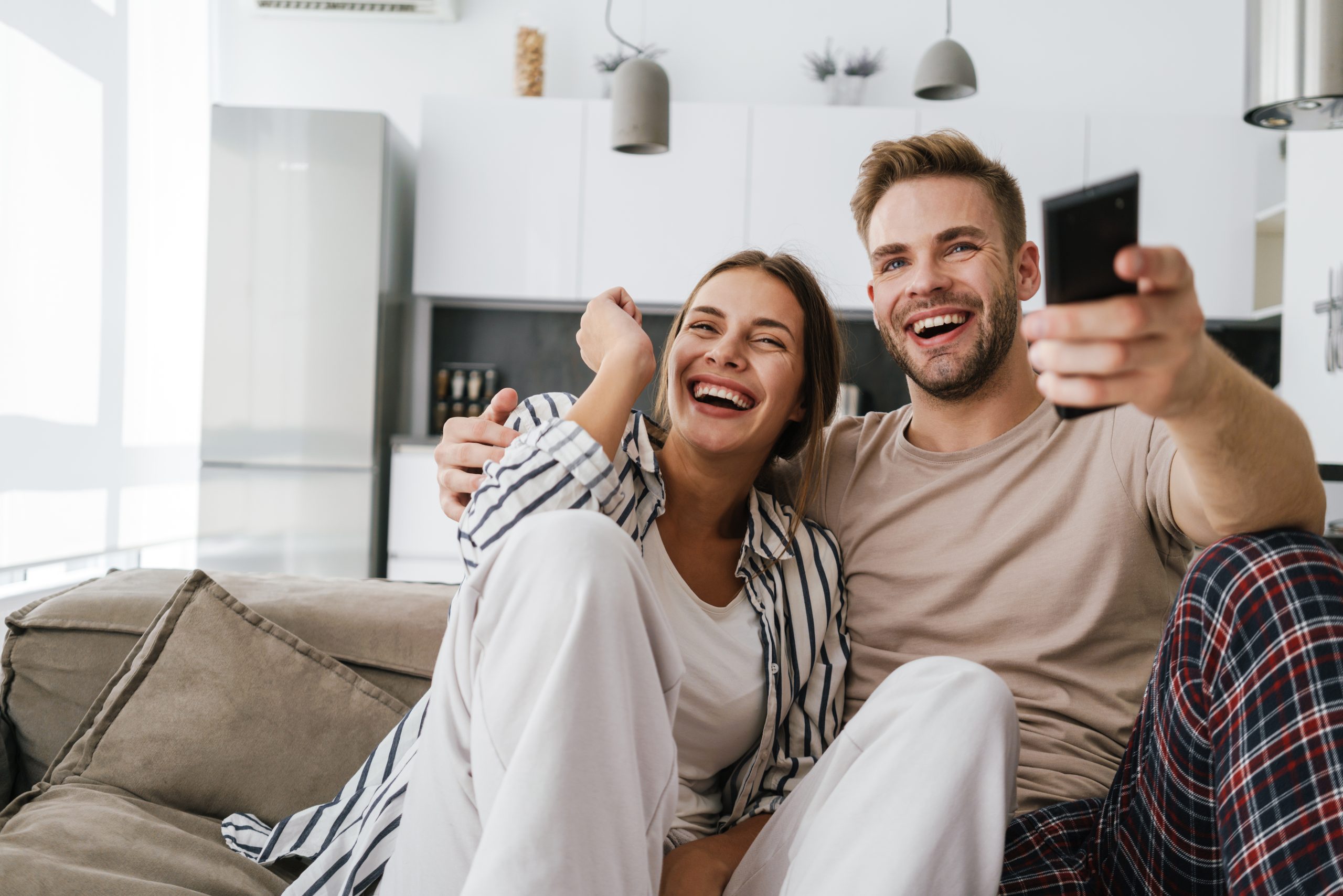 jeune couple de primo-accédant